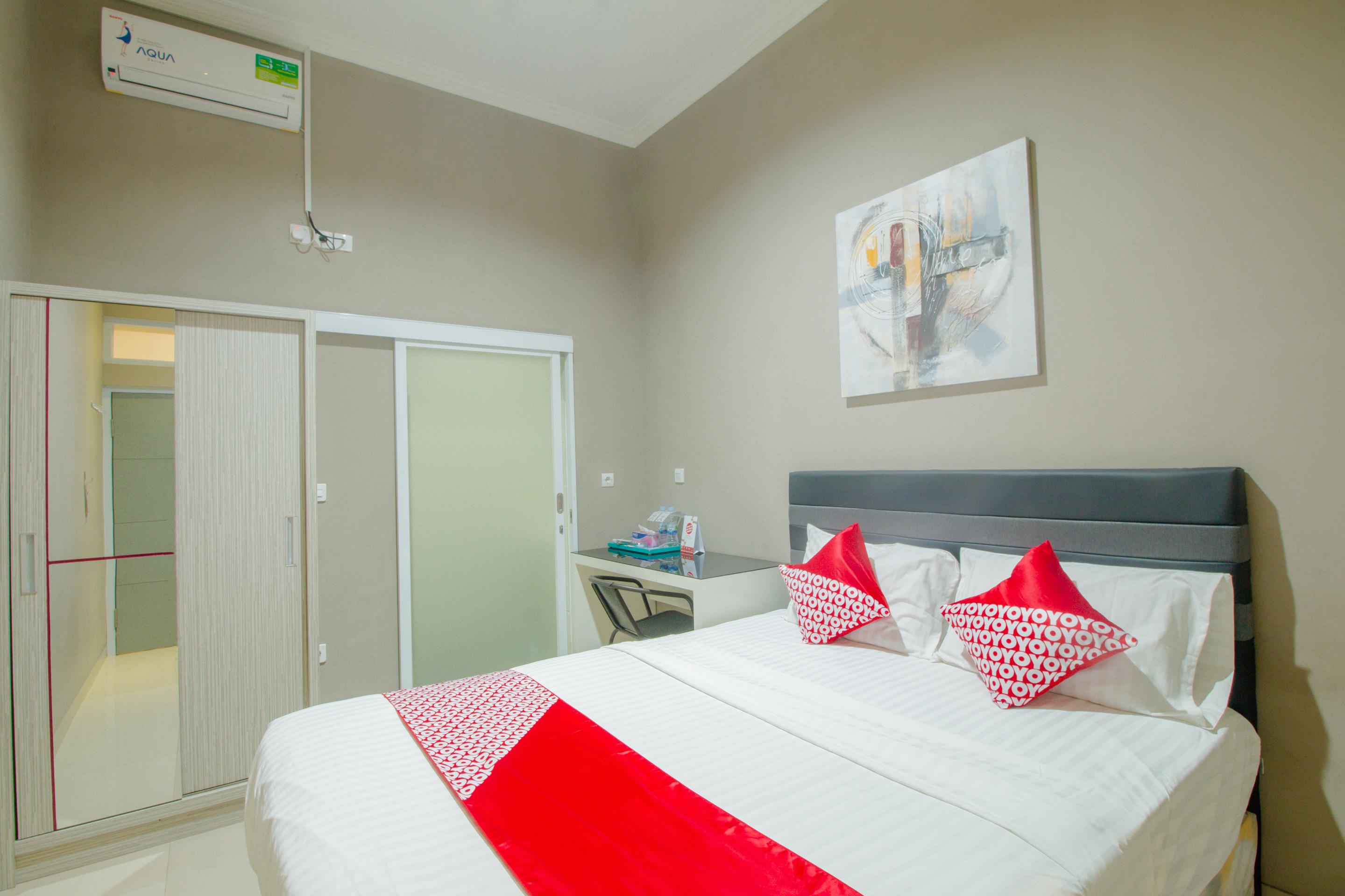 Oyo 871 Aira Costel Hotell Cianjur Exteriör bild