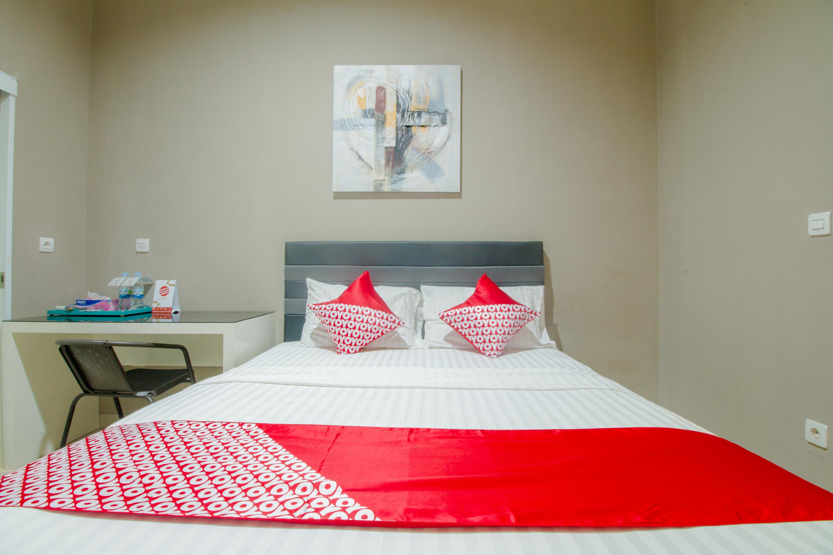 Oyo 871 Aira Costel Hotell Cianjur Exteriör bild