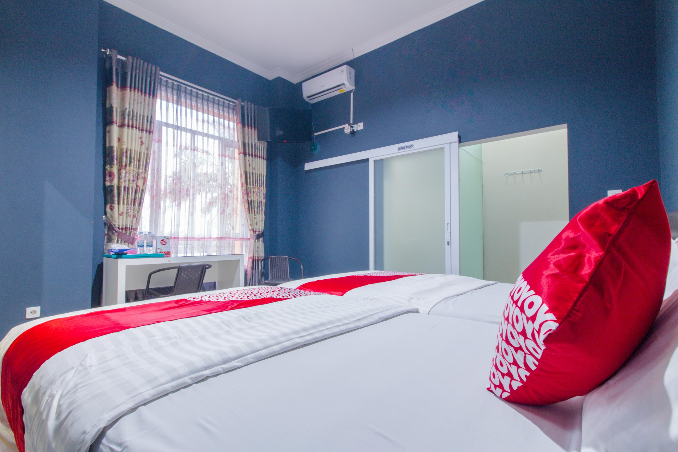 Oyo 871 Aira Costel Hotell Cianjur Exteriör bild