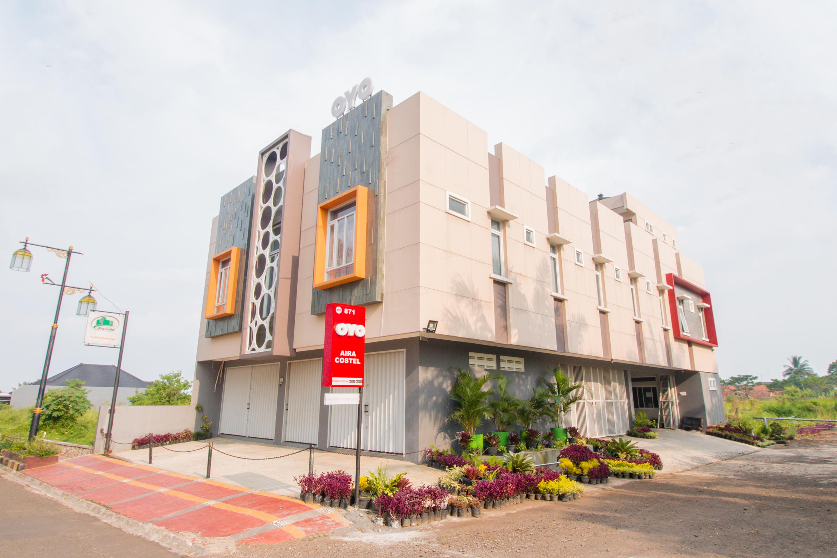 Oyo 871 Aira Costel Hotell Cianjur Exteriör bild