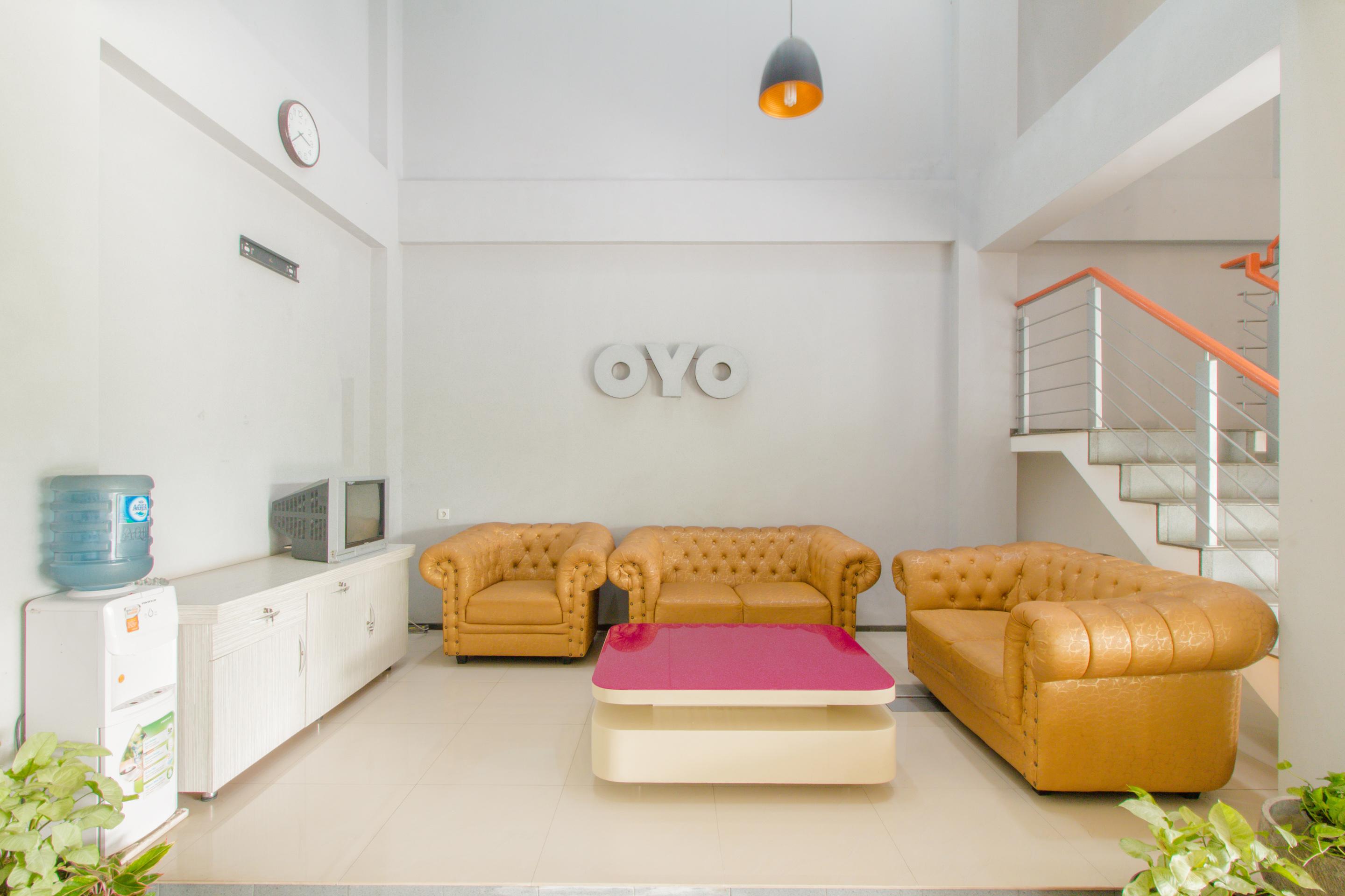 Oyo 871 Aira Costel Hotell Cianjur Exteriör bild